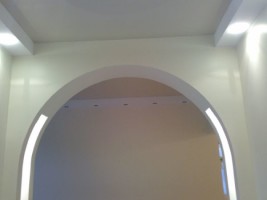 Межкомнатная арка вместо двери на кухне