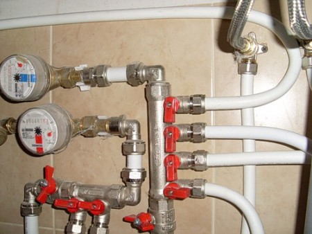 Система впускных вентелей для водопровода