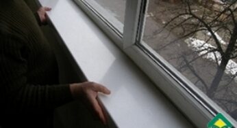 Установка пластикового подоконника на кухне своими руками