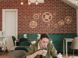 Особенности отделки декоративным кирпичом интерьеров